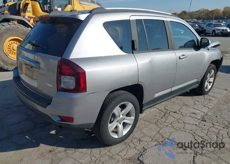 2016 Jeep Compass Latitude из США, поврежденный, VIN 1C4NJCEAXGD536186